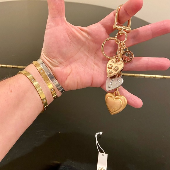 NWT authentic rare luxury Tory Burch silver gold face heart key fob - Picture 4 of 16